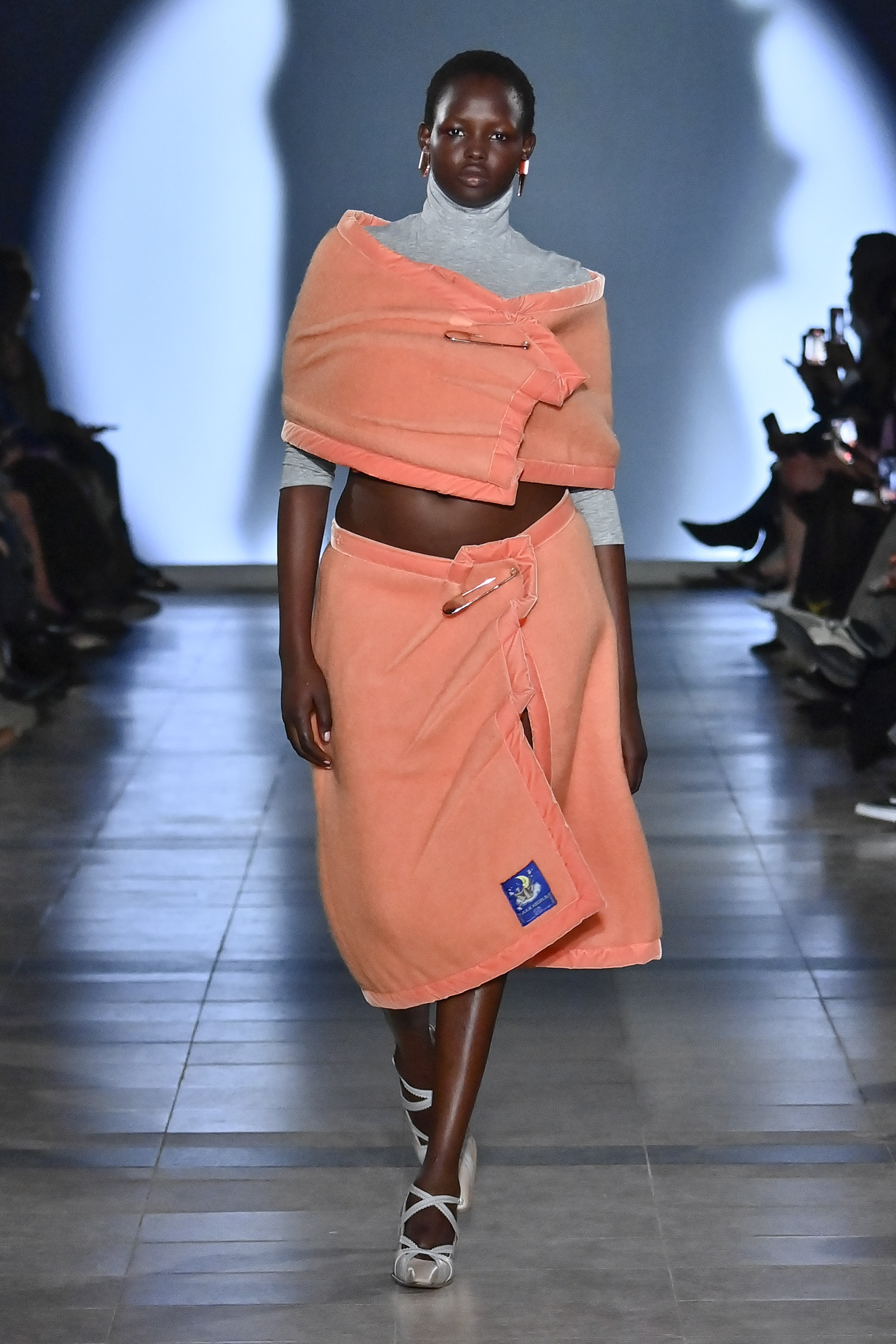 Quem é Julie Kegels, vencedora do Prêmio LVMH 2026 Julie Kegels