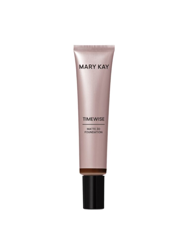 A nova safra de base matte promete efeito fosco sem ressecamento: 7 opções para conhecer base matte