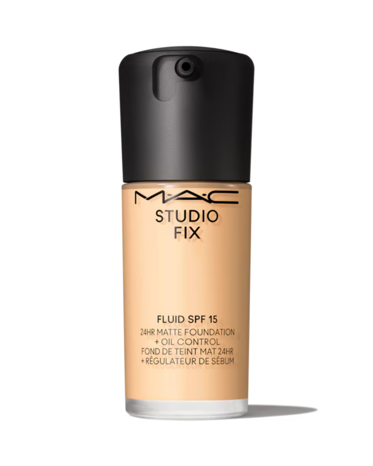 A nova safra de base matte promete efeito fosco sem ressecamento: 7 opções para conhecer base matte