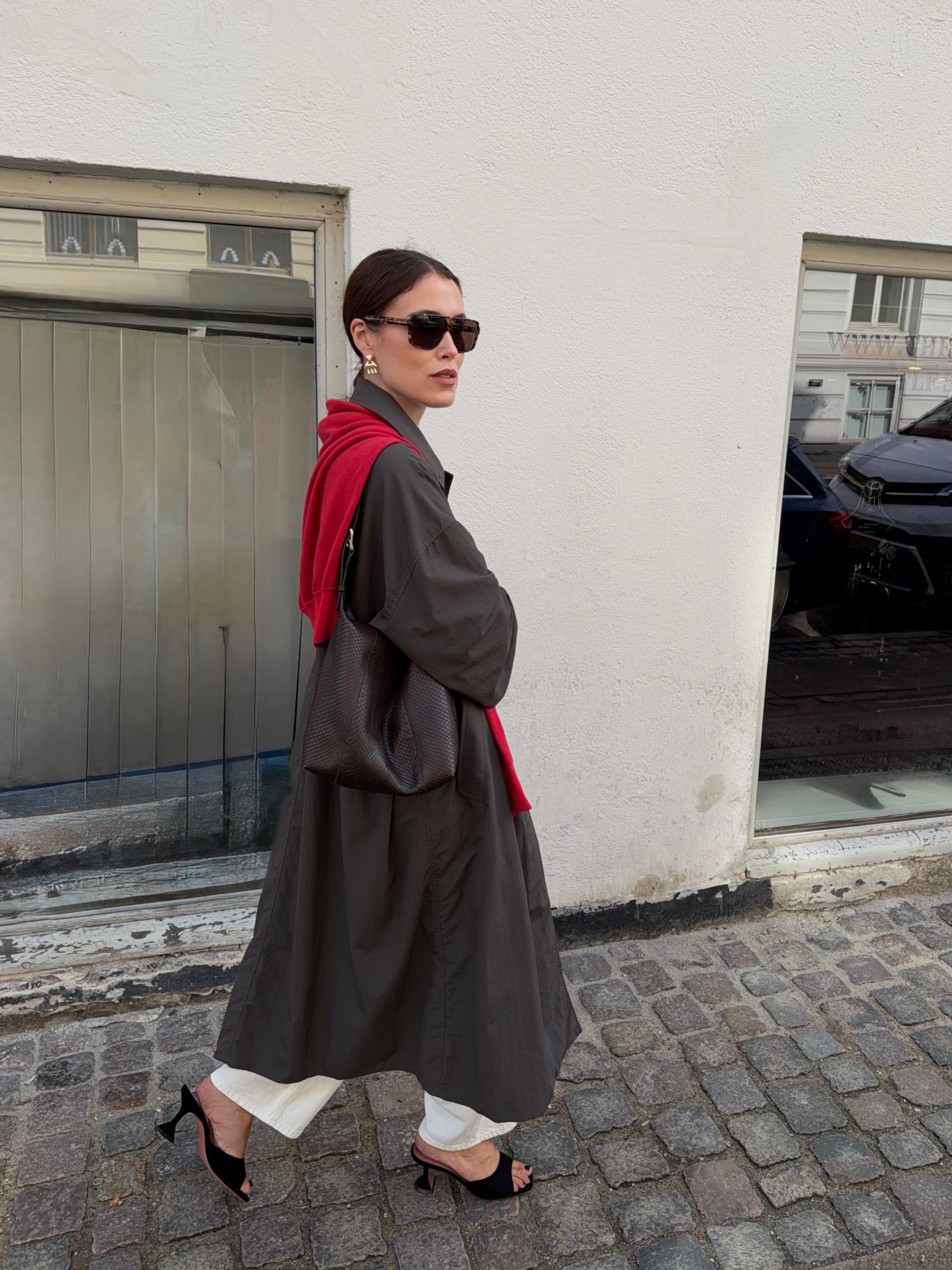 As bolsas slouchy ganham tração nas ruas – e aqui estão as provas bolsas slouchy