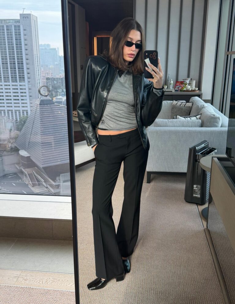 6 maneiras de usar a calça flare feminina 