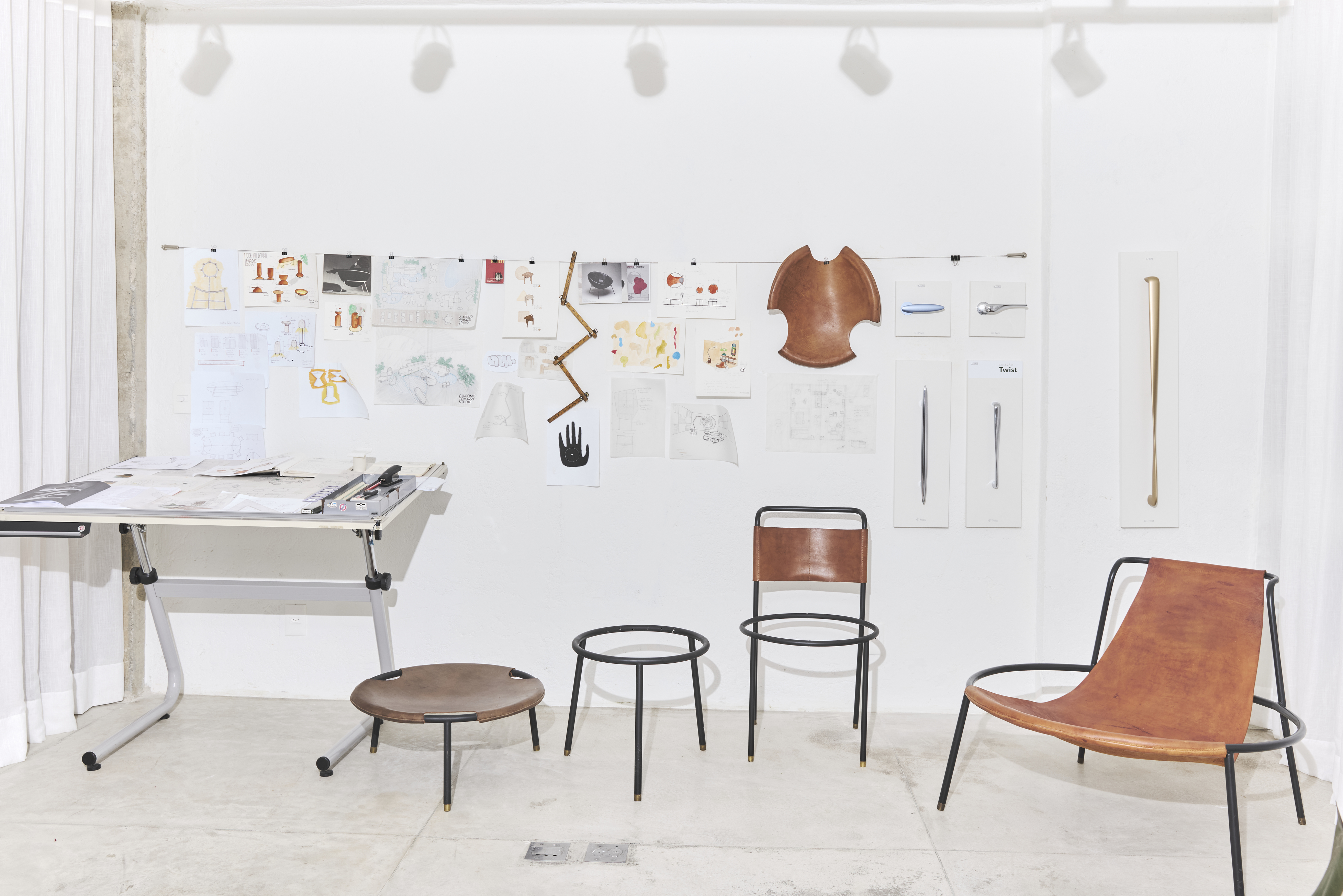 Giácomo Tomazzi revisita sua trajetória no design e abre galeria em São Paulo Giacomo Tomazzi