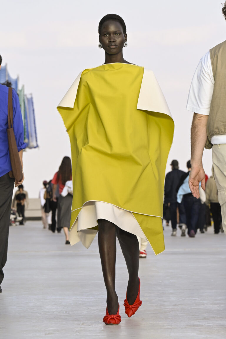 Moschino, verão 2027 