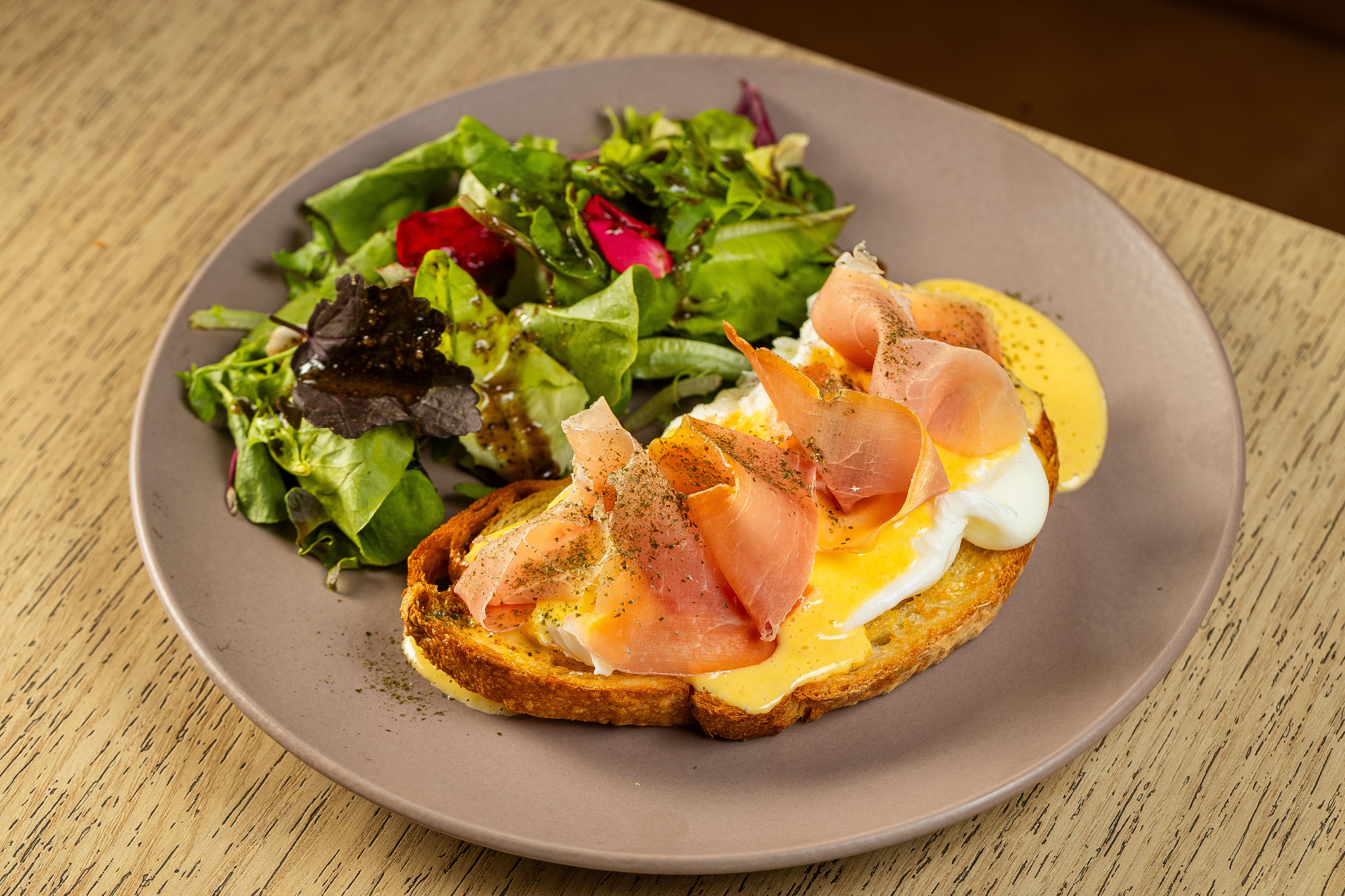 Como preparar um brunch: 7 receitas saborosas para elevar a primeira refeição do dia