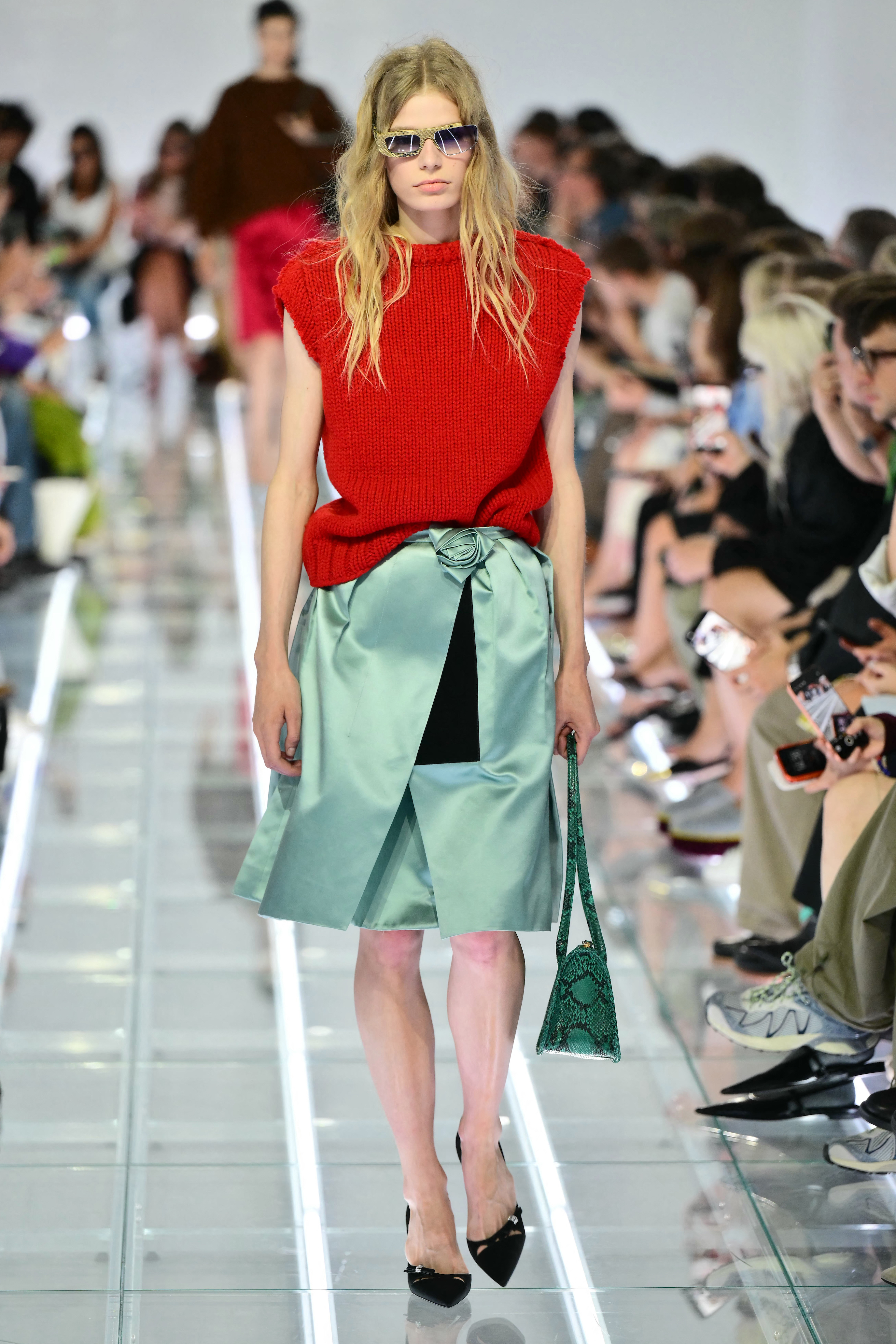 MFW: Prada, verão 2027 desfile da prada no verão 2027 da mfw
