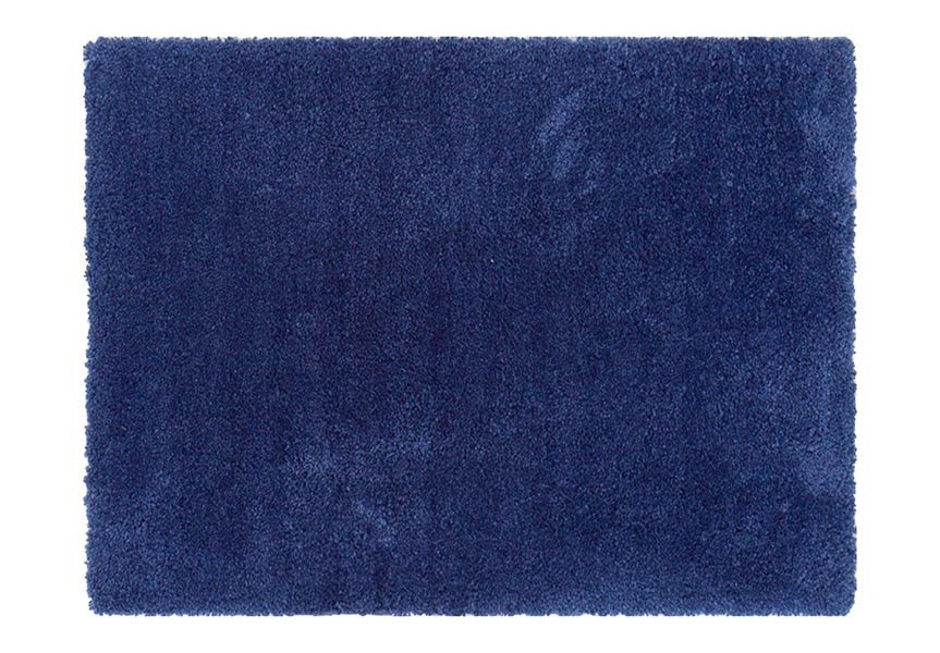 Tapete peludinho: 5 opções para incorporar o elemento no décor
