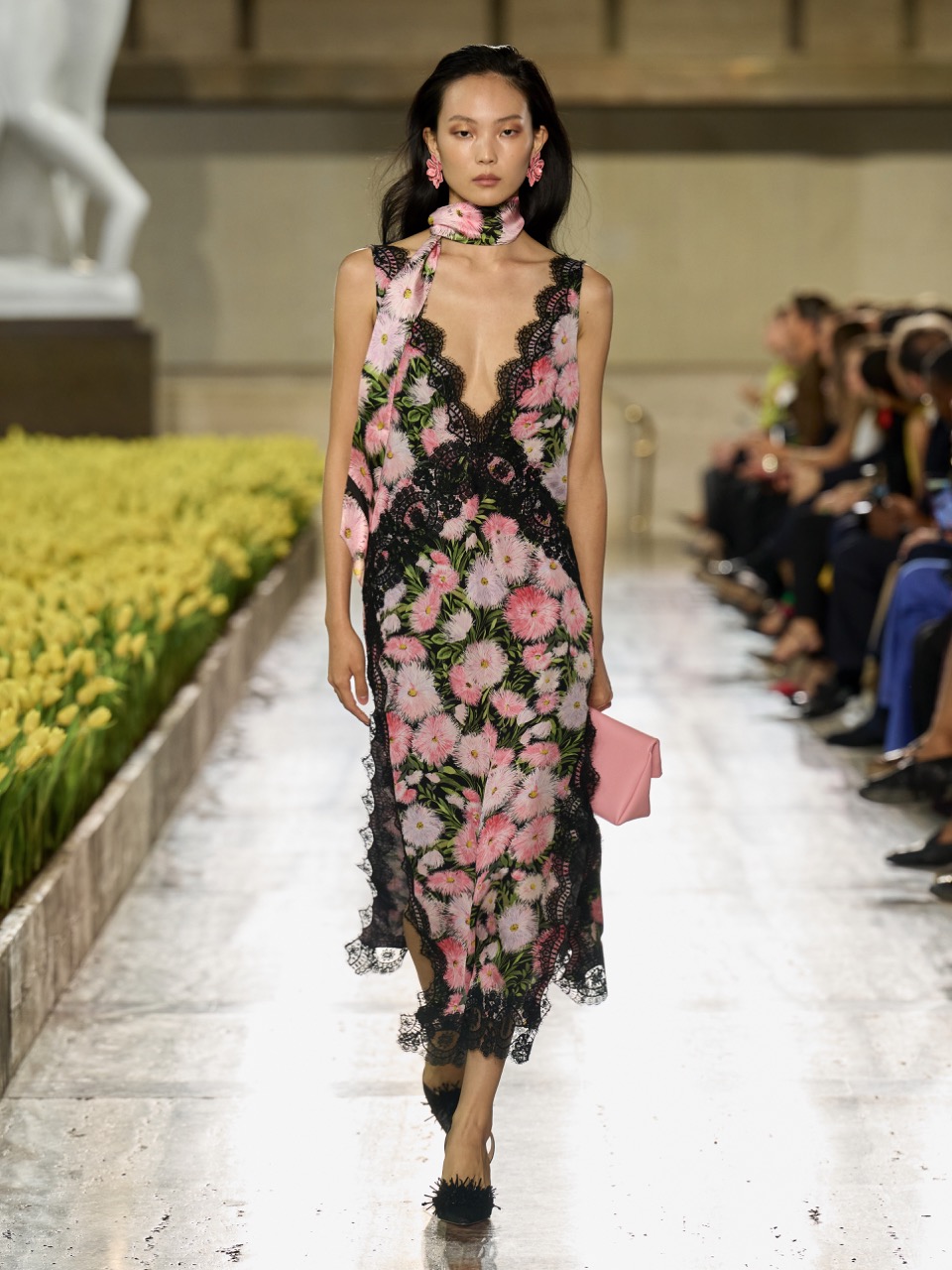 Carolina Herrera, verão 2027.
