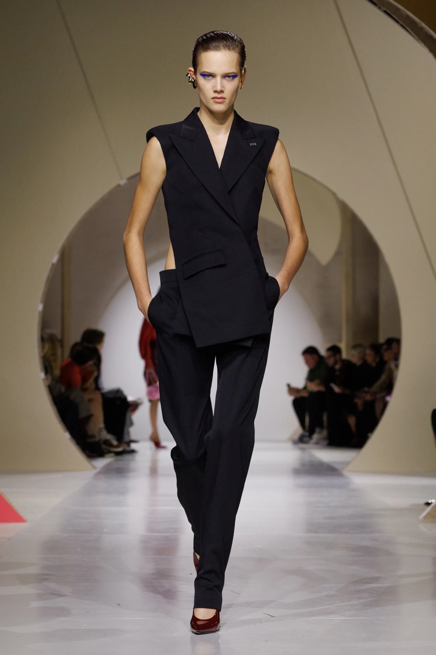 PFW: Givenchy, verão 2027 Givenchy, verão 2027