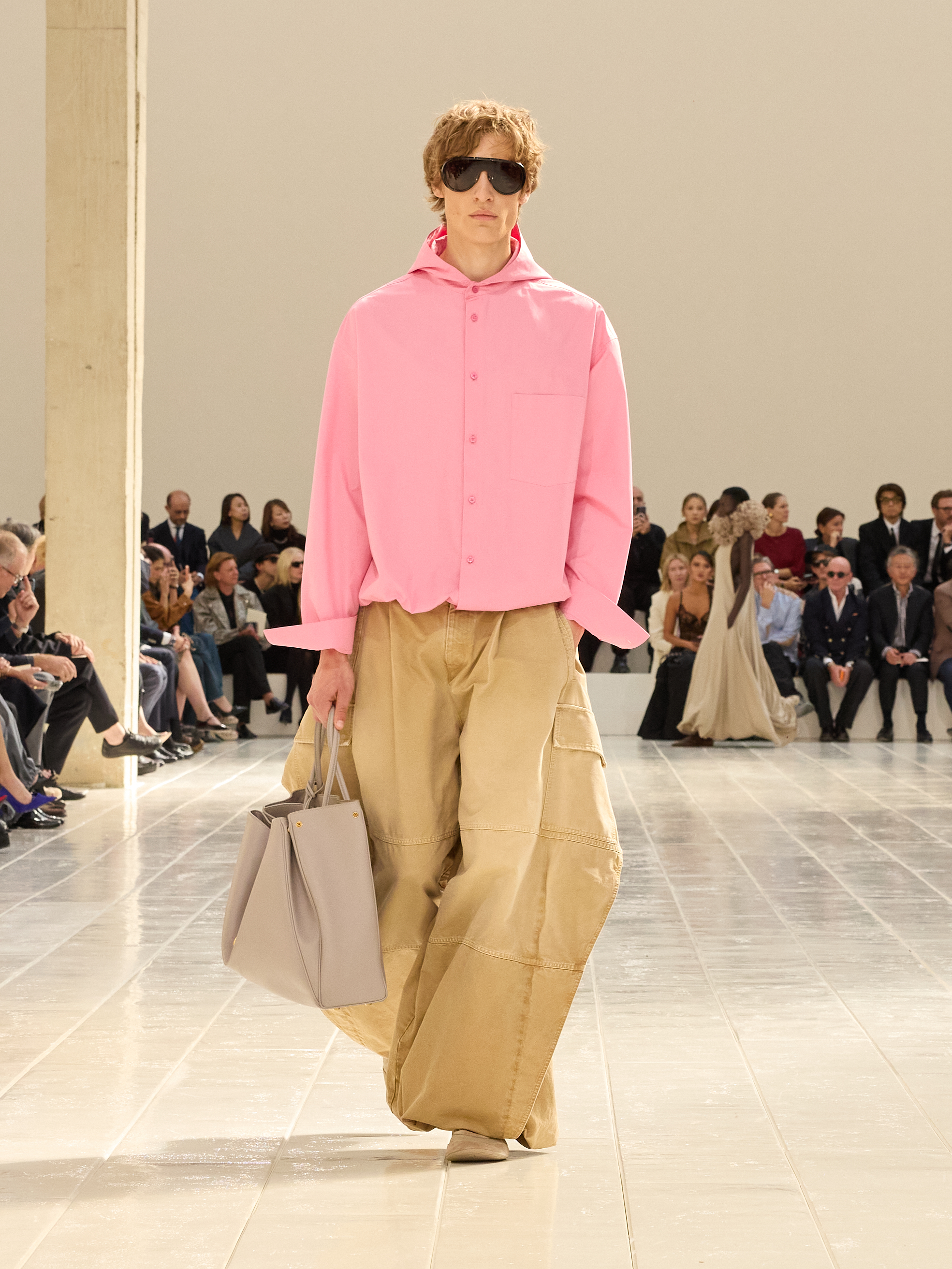 PFW: Balenciaga, verão 2027 desfile de verão 2027 da balenciaga na pfw