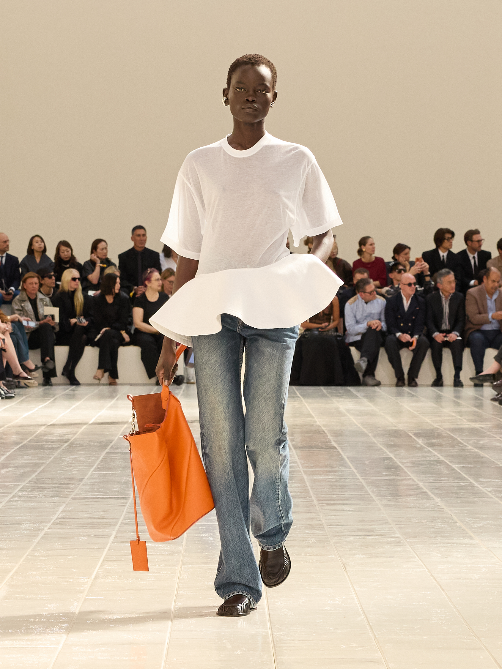 PFW: Balenciaga, verão 2027 desfile de verão 2027 da balenciaga na pfw