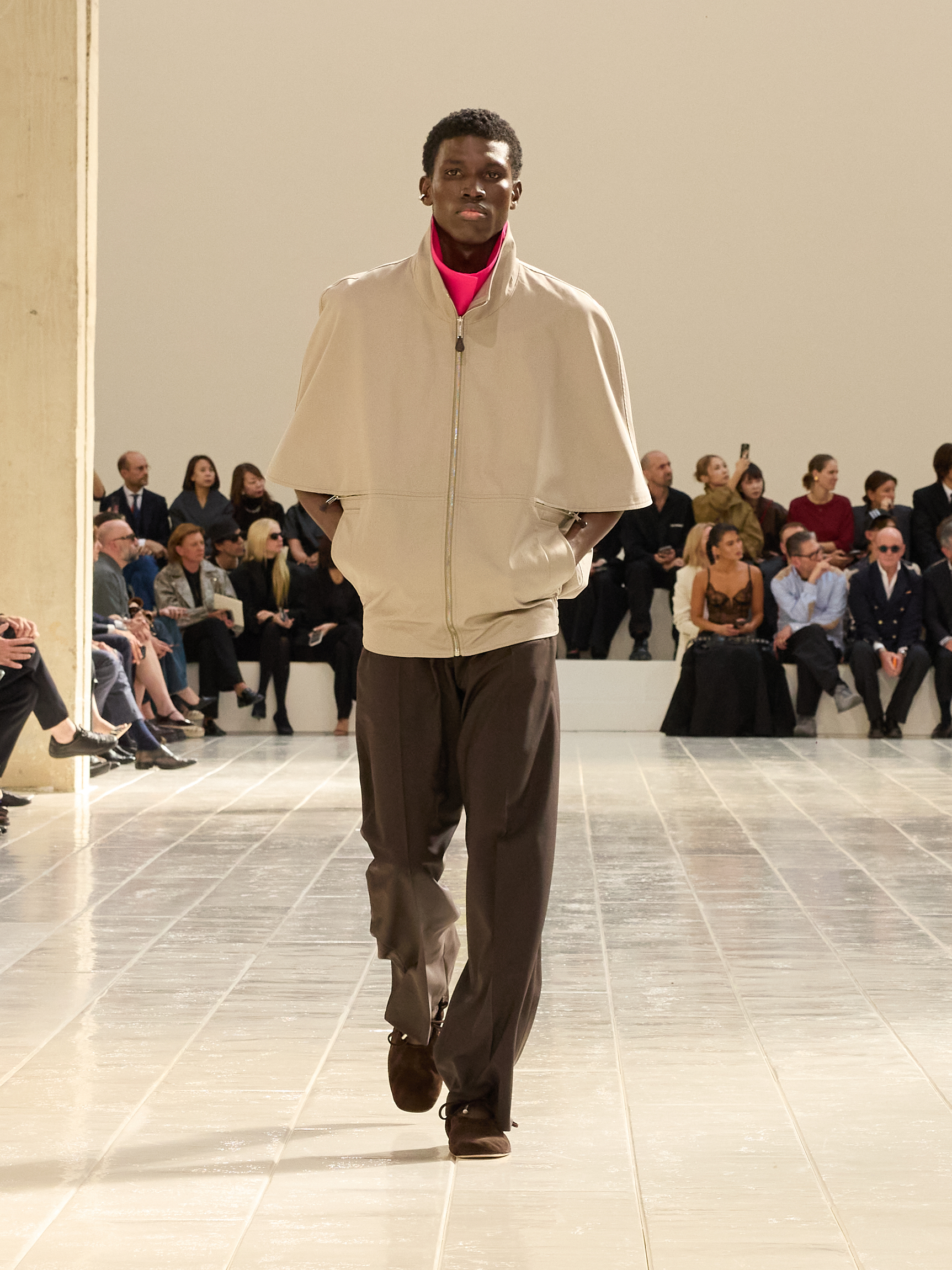 PFW: Balenciaga, verão 2027 desfile de verão 2027 da balenciaga na pfw