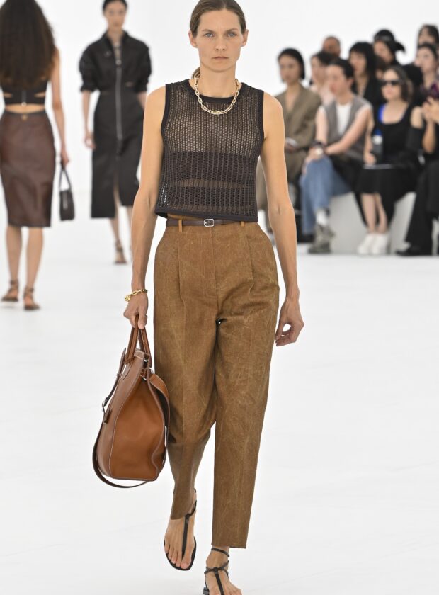 desfile de verão 2027 da hermès na pfw