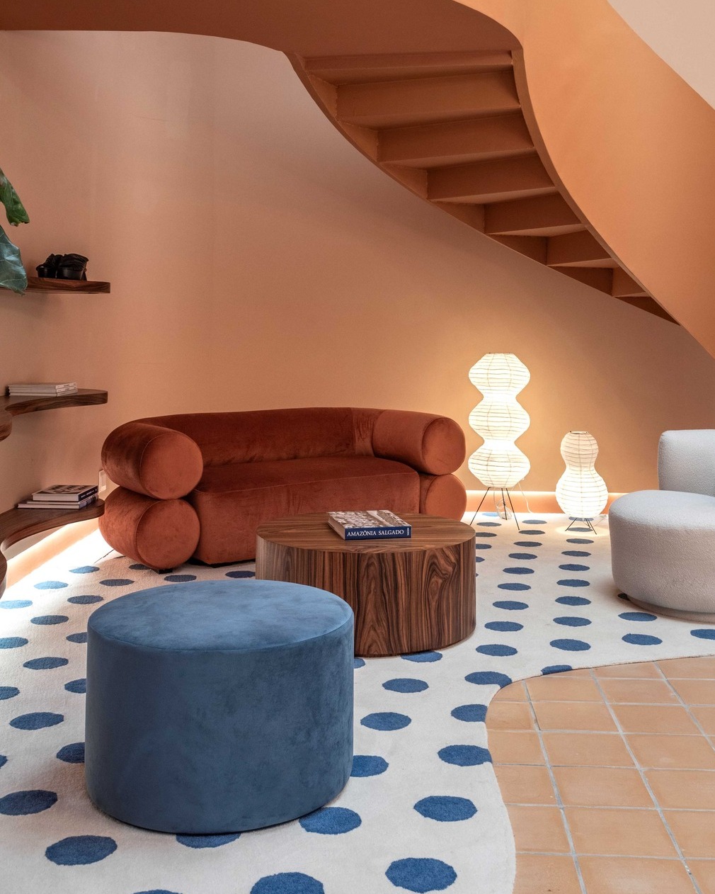 3 combinações de cores improváveis que estão em alta na decoração