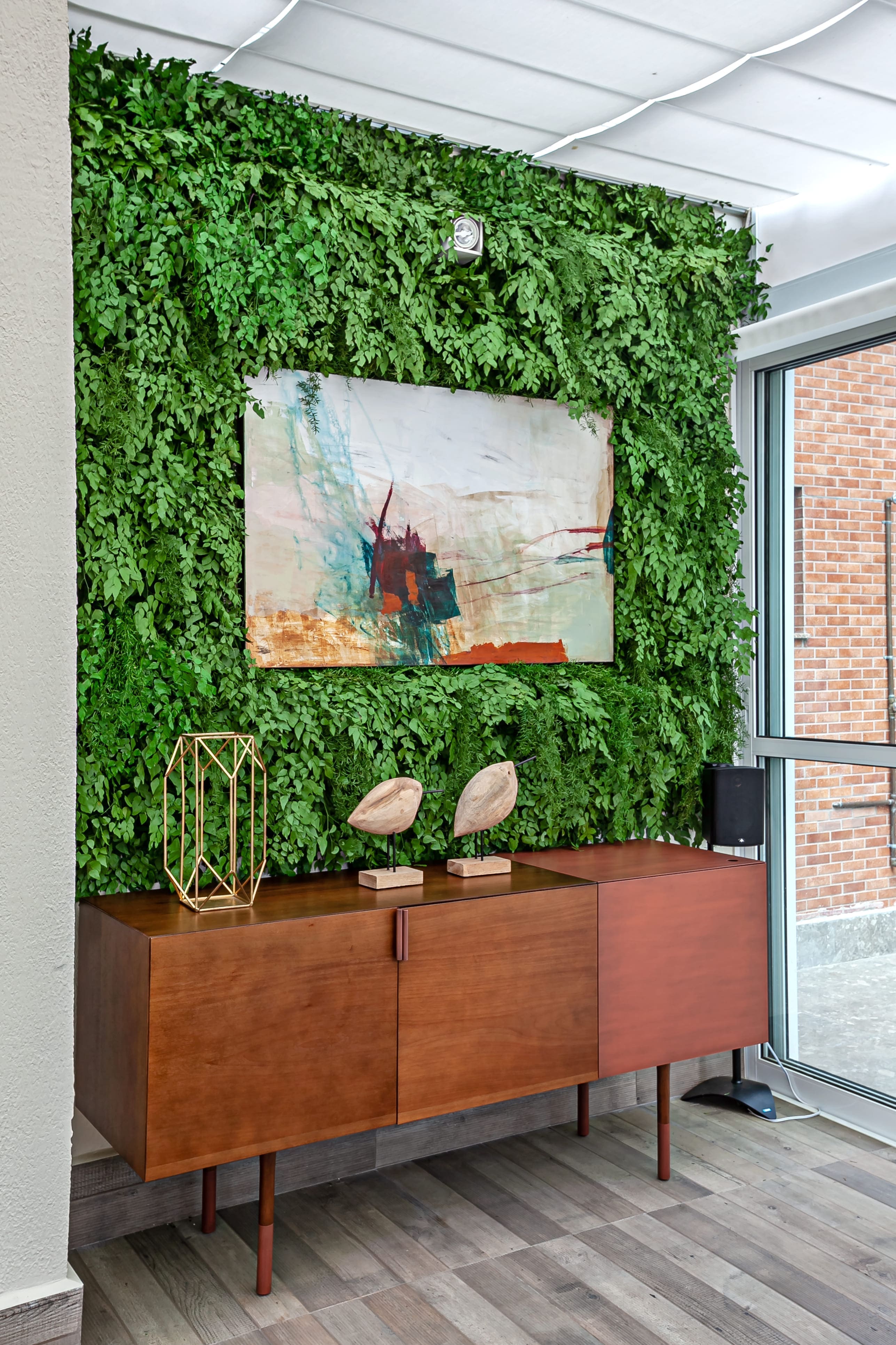 12 inspirações para criar seu próprio jardim vertical em casa