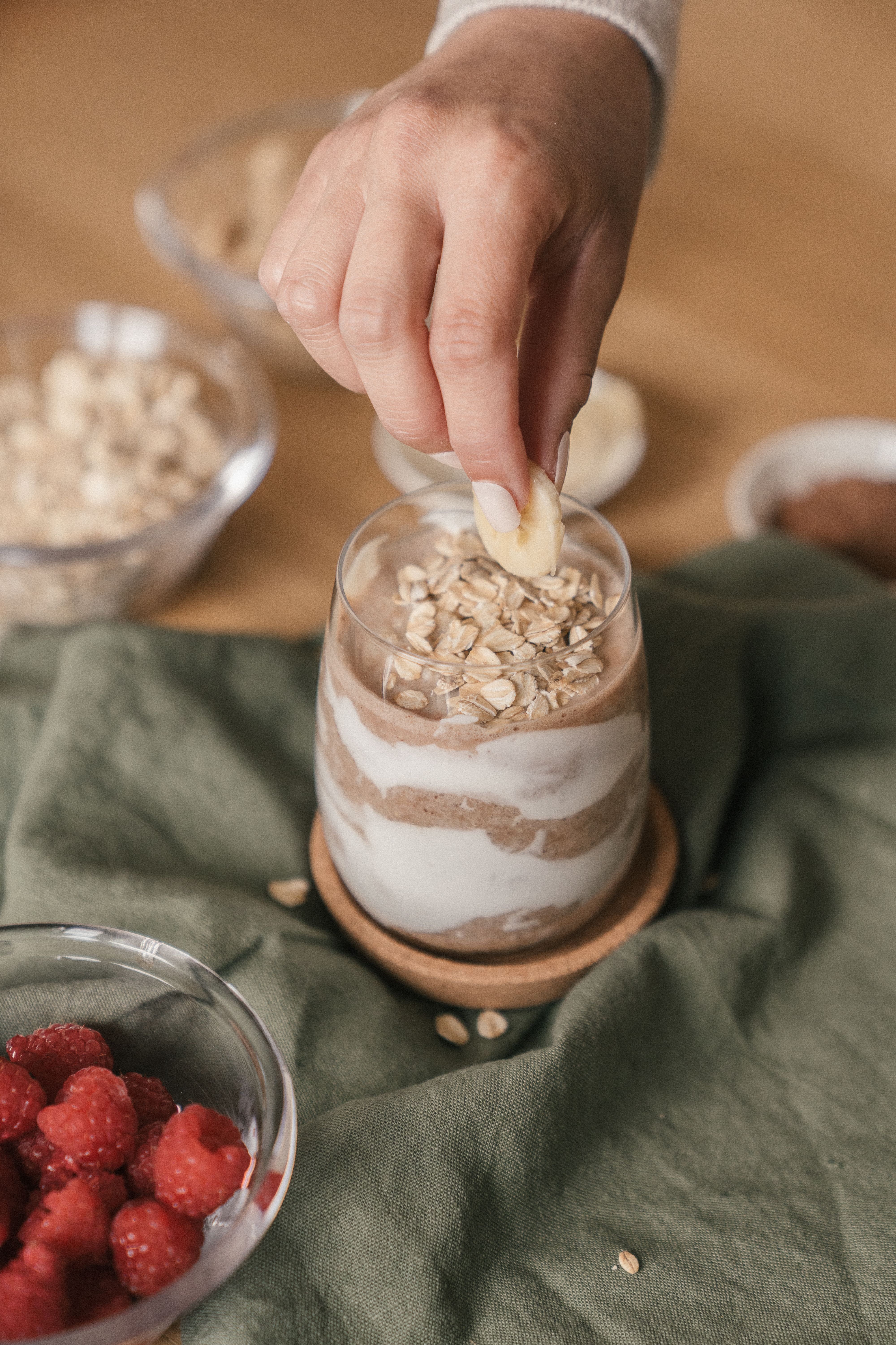 Overnight oats: conheça a receita saudável que facilita o café da manhã Overnight oats: conheça a receita saudável que facilita o café da manhã