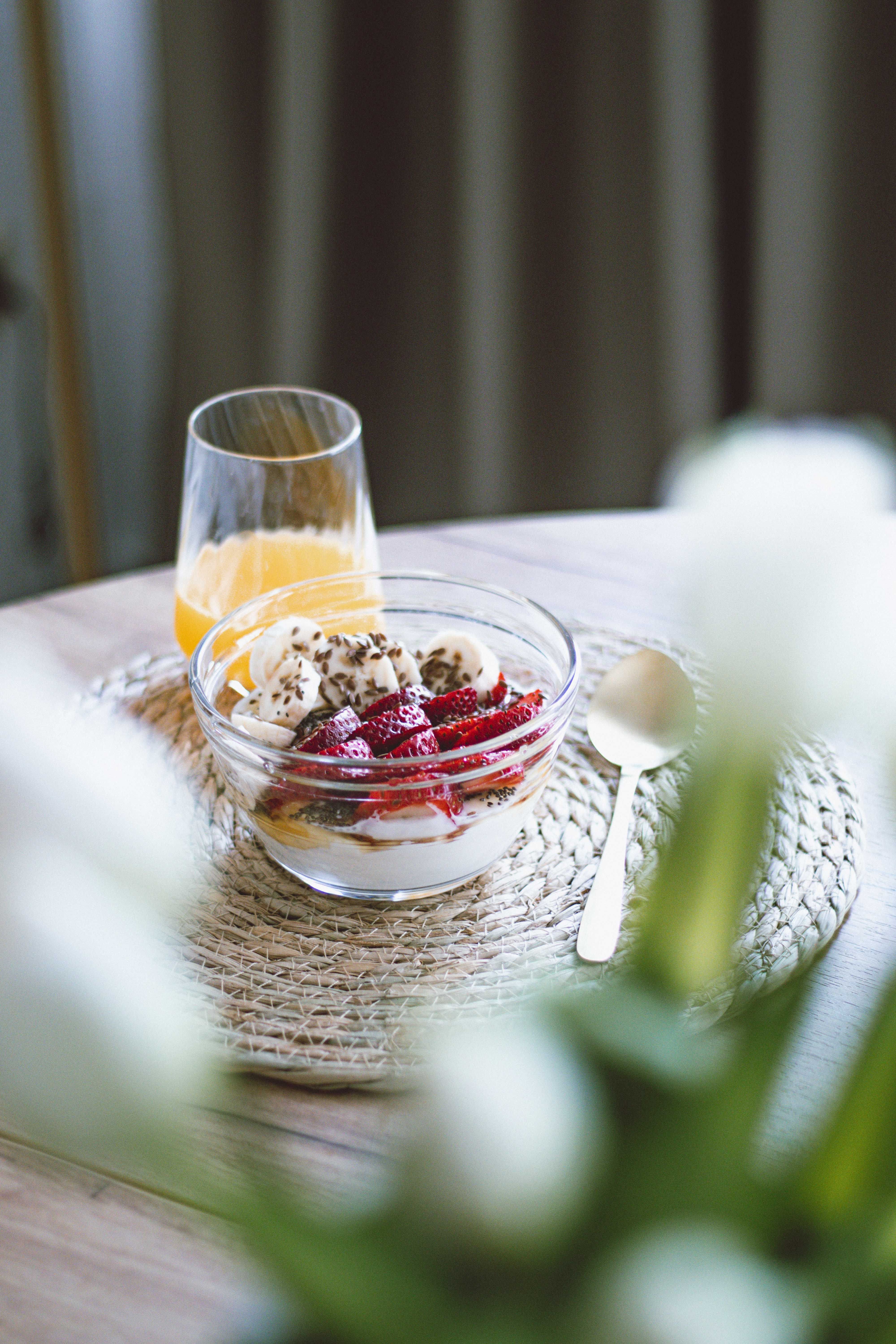Como incrementar uma salada de fruta simples