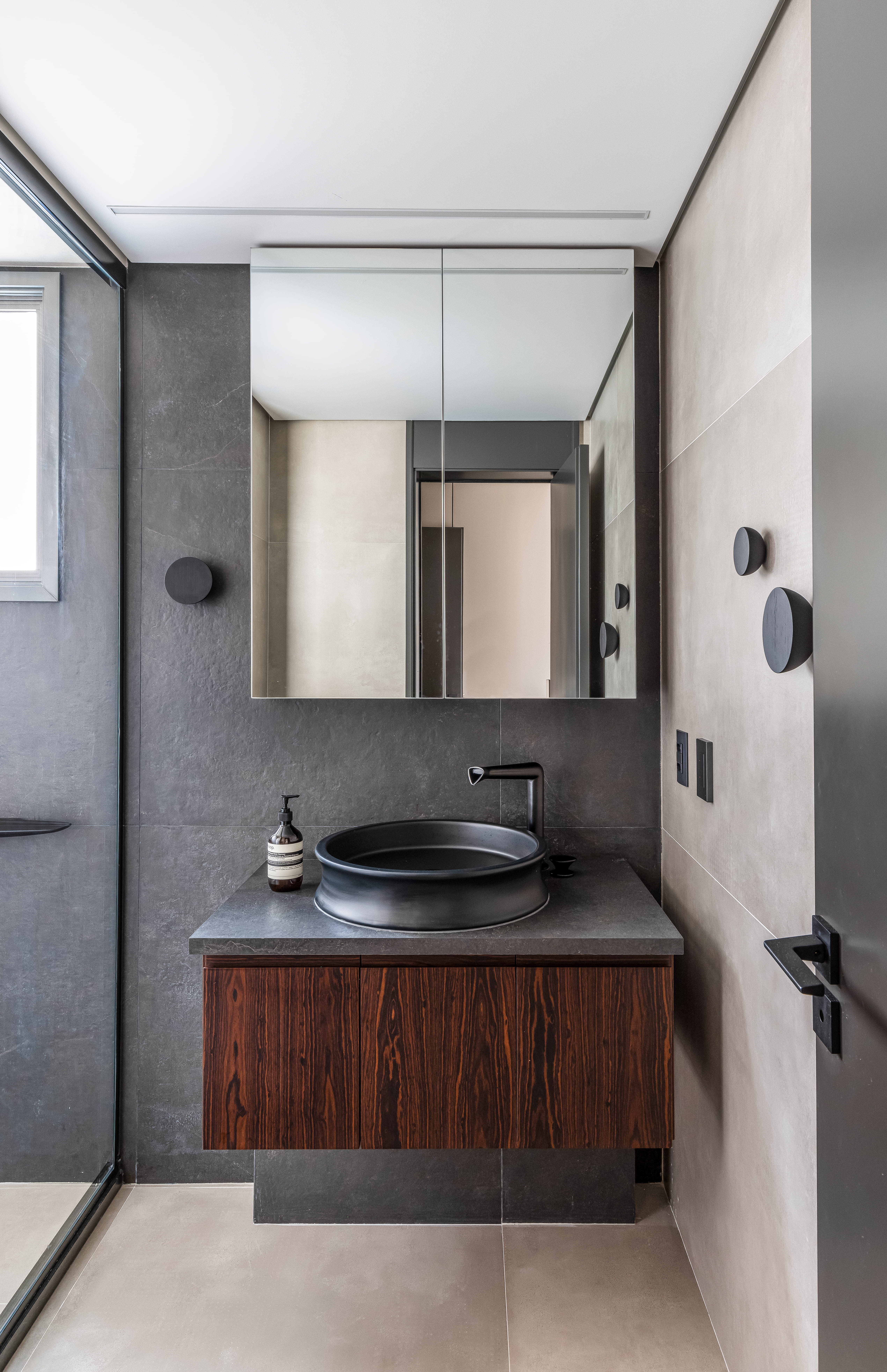 Cansada do seu banheiro? 9 tendências de design para levar ao ambiente