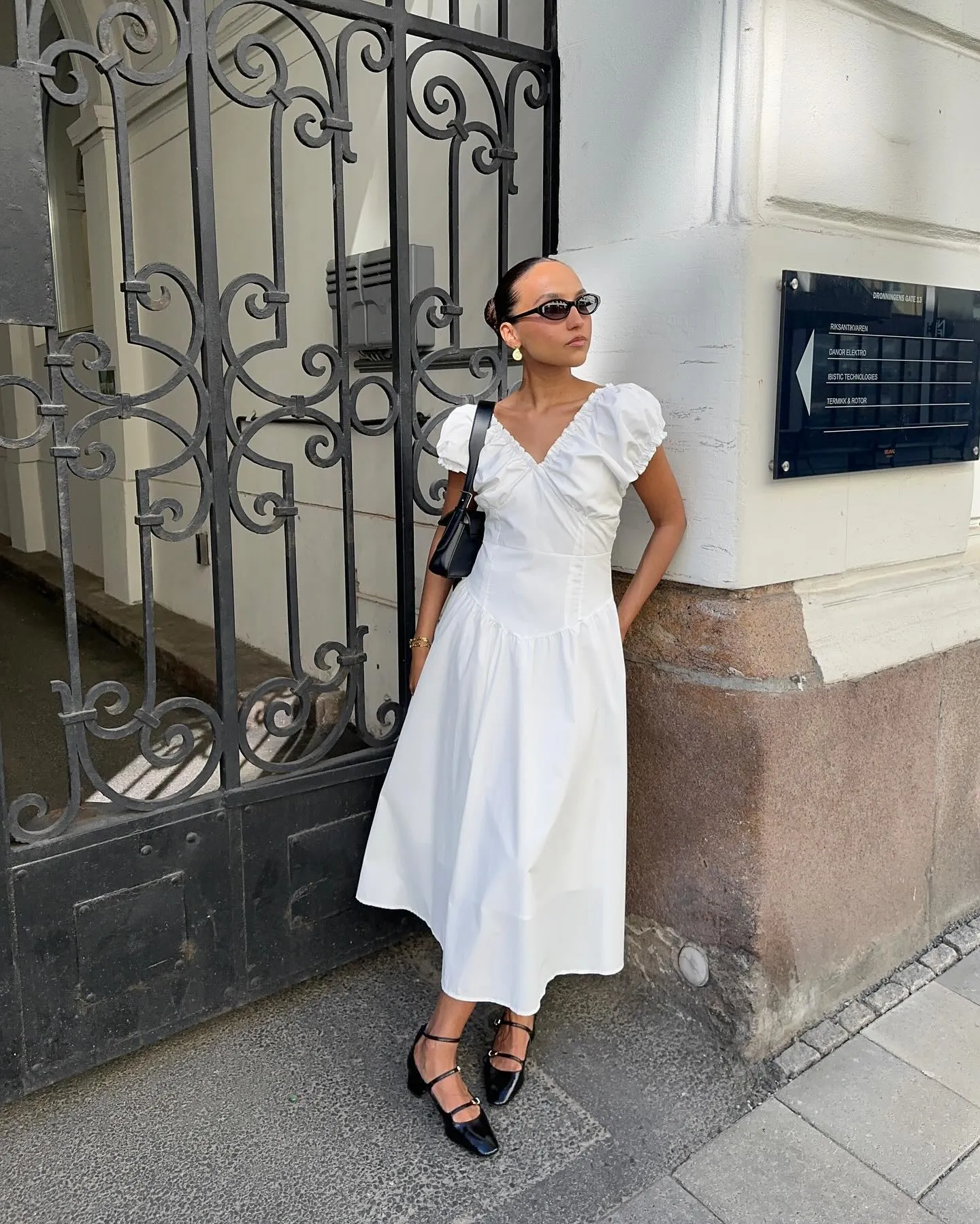 Bateu o calor? Os vestidos brancos são a saída para um look fresquinho! vestidos brancos